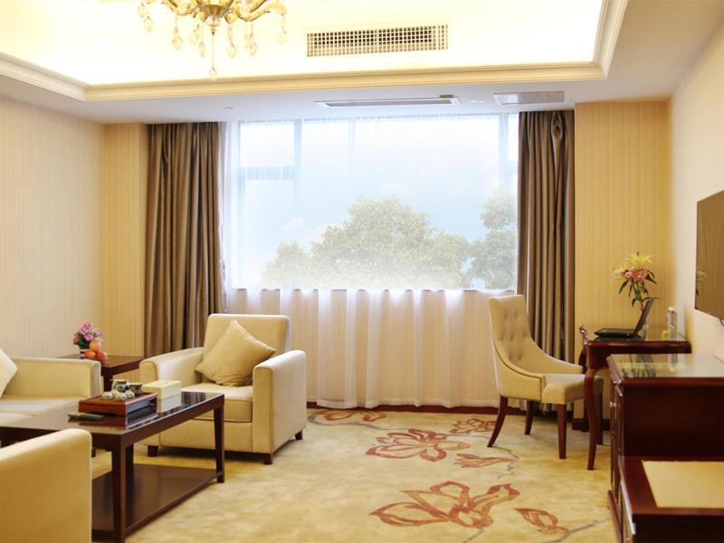 Vienna Hotel Foshan Nanhai City Square ภายนอก รูปภาพ