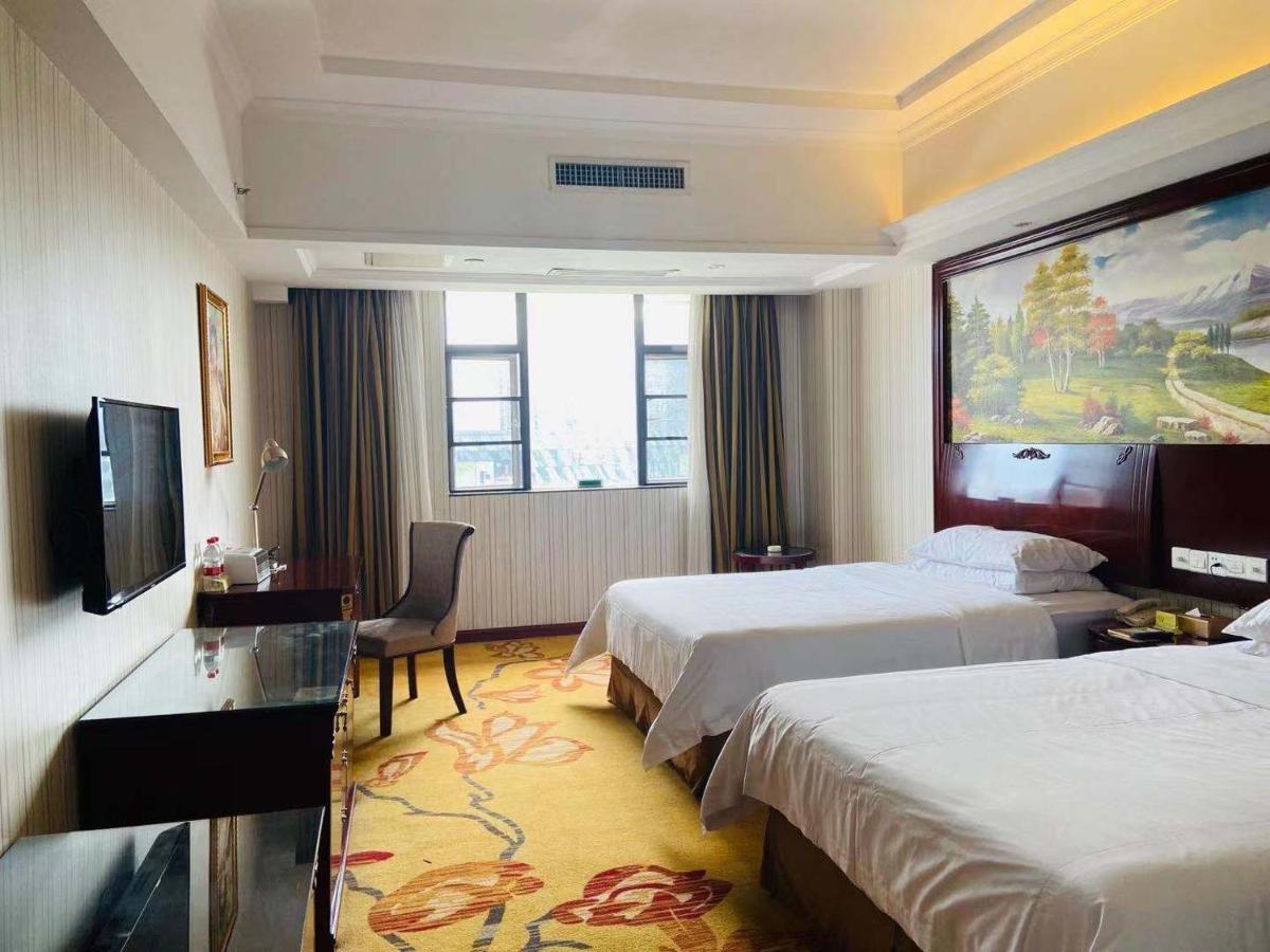 Vienna Hotel Foshan Nanhai City Square ภายนอก รูปภาพ